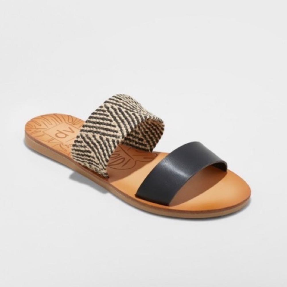 DV by Dolce Vita Daedra  woven patterned straps and a leather band size 8.5